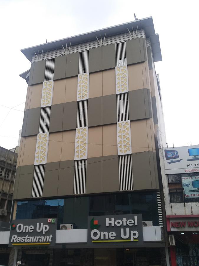 Hotel One Up Ахмедабад Экстерьер фото
